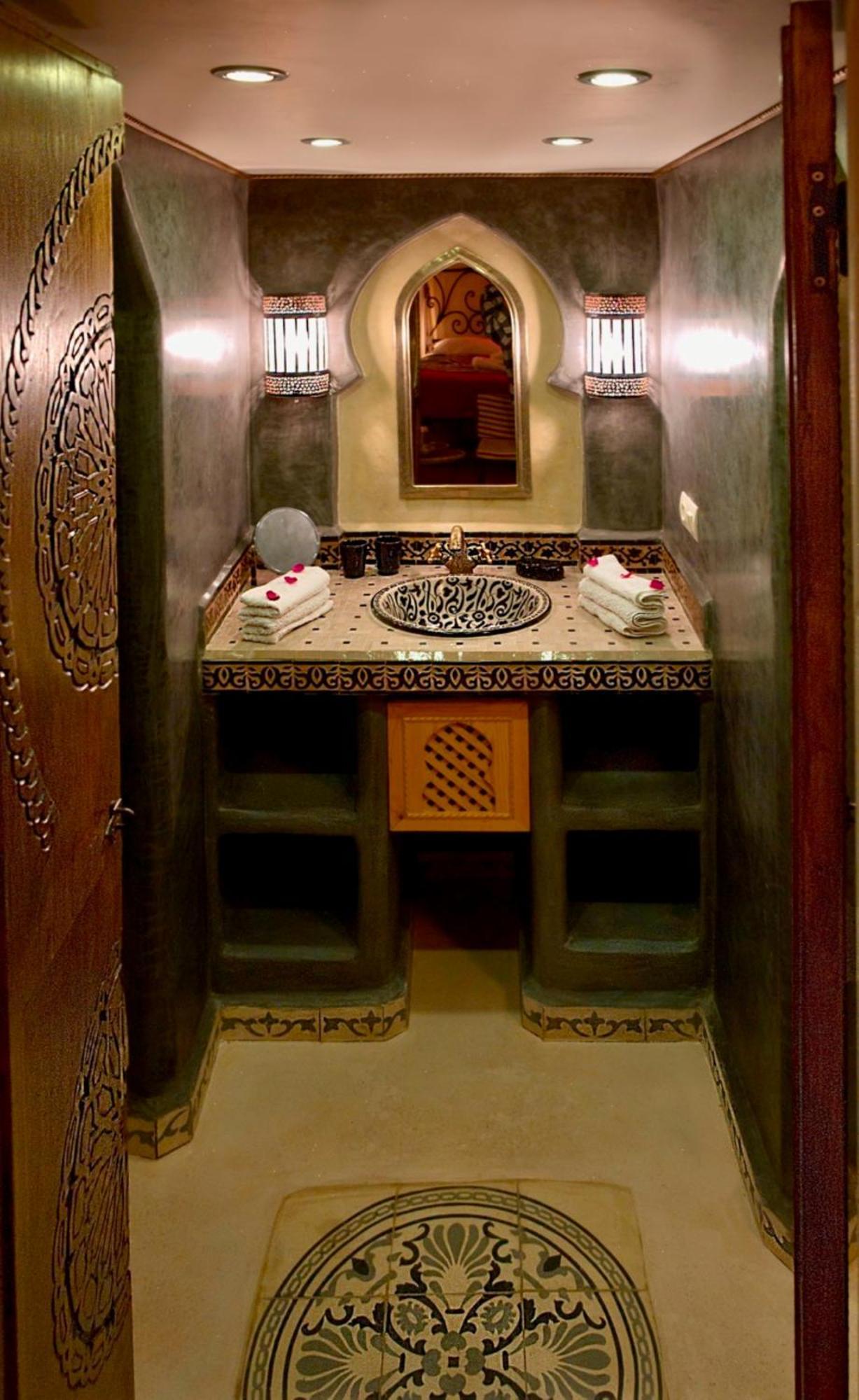Au Riad Laylati Szavíra Kültér fotó