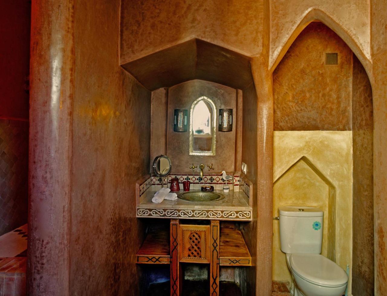 Au Riad Laylati Szavíra Kültér fotó