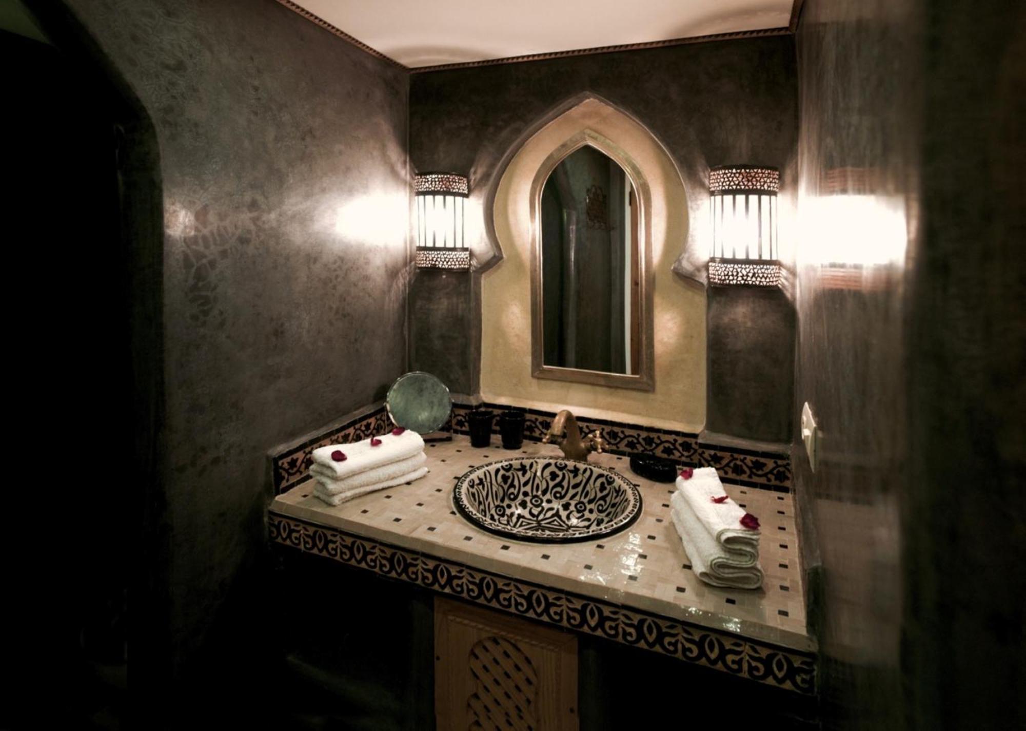 Au Riad Laylati Szavíra Kültér fotó