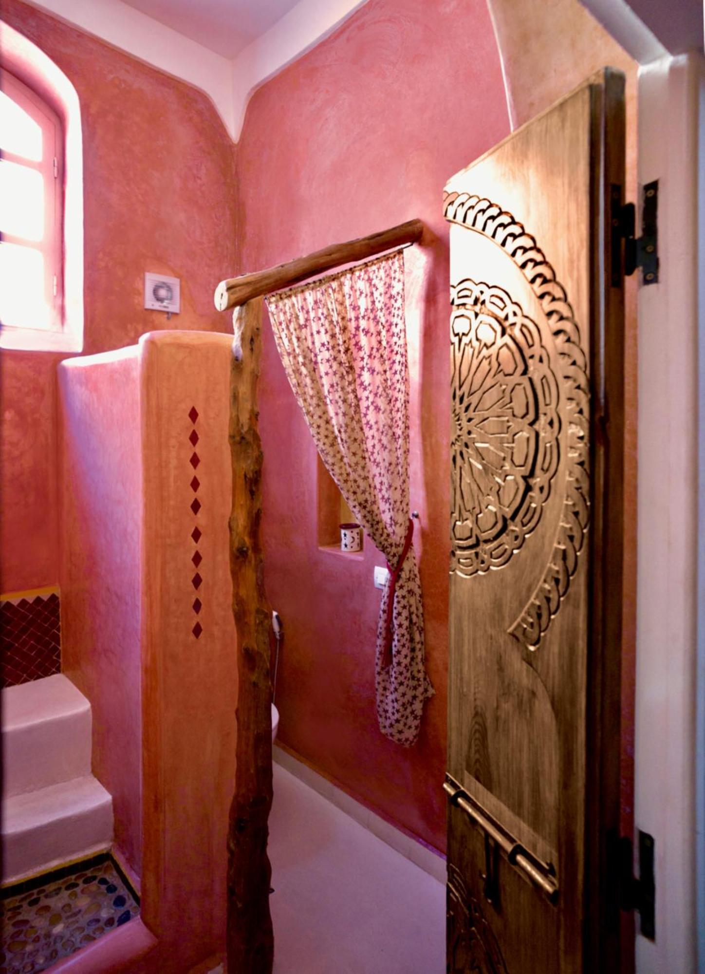 Au Riad Laylati Szavíra Kültér fotó