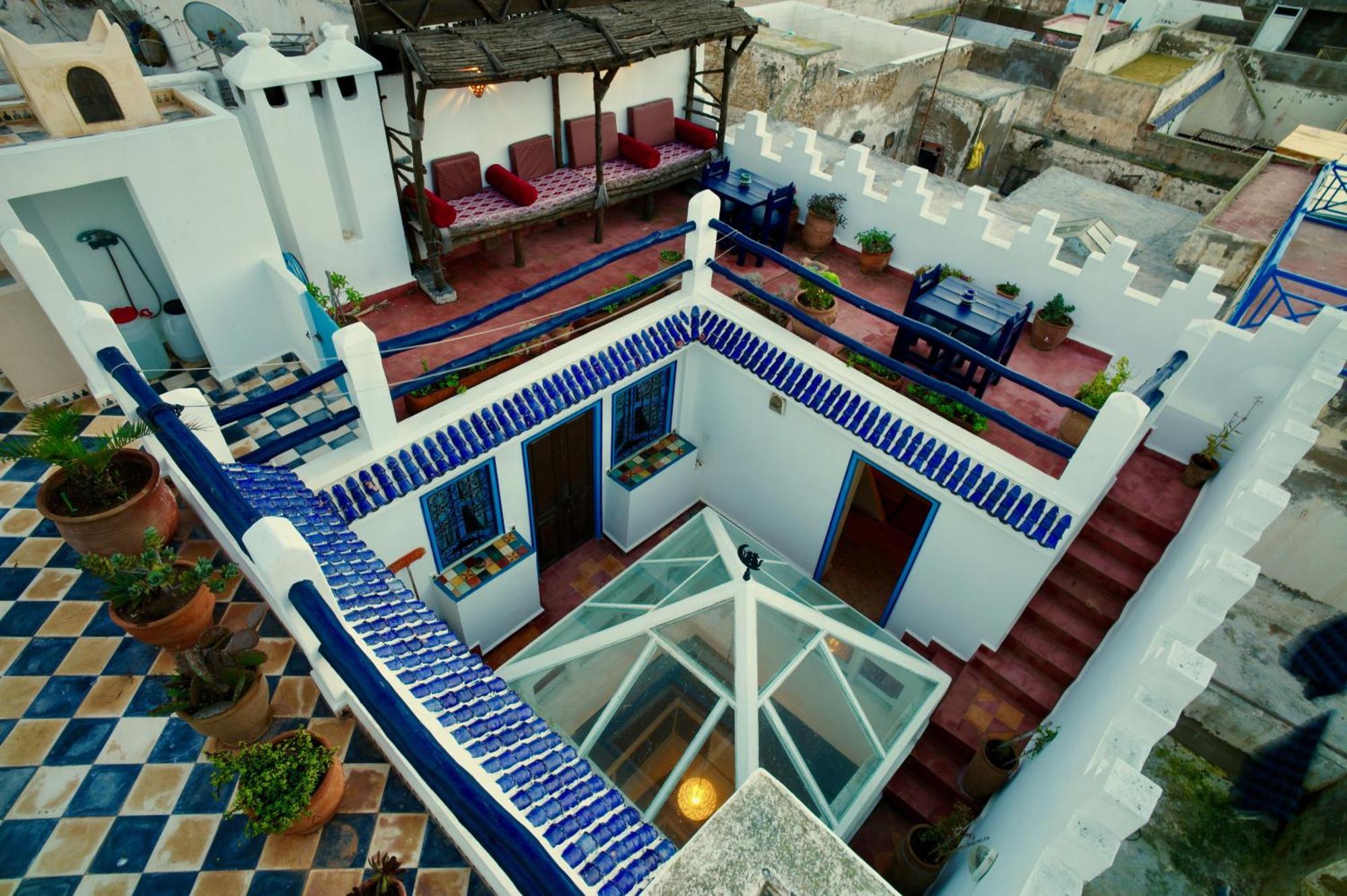 Au Riad Laylati Szavíra Kültér fotó